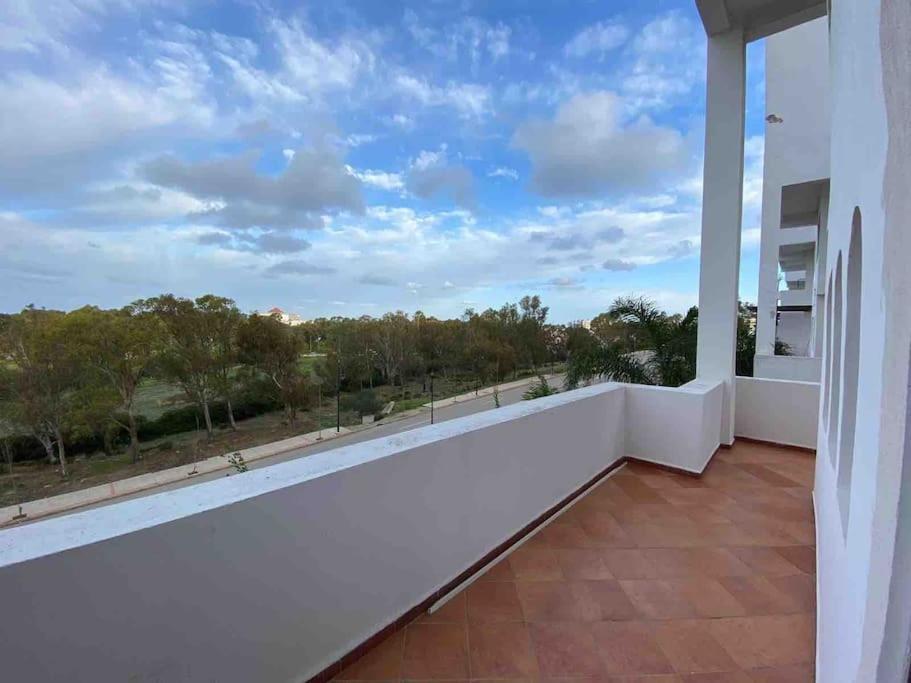 Luxury 3 Bedroom Panoramic Views In Hotspot With Fibre Optic Wifi And Netflix Apartment