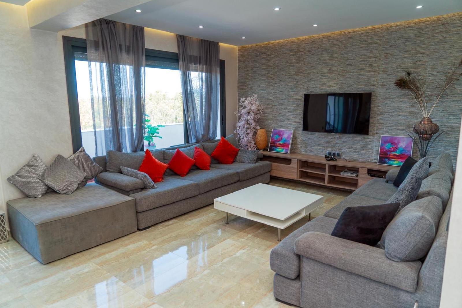 Apartment Luxury 3 Bedroom Panoramic Views In Hotspot With Fibre Optic Wifi And Netflix